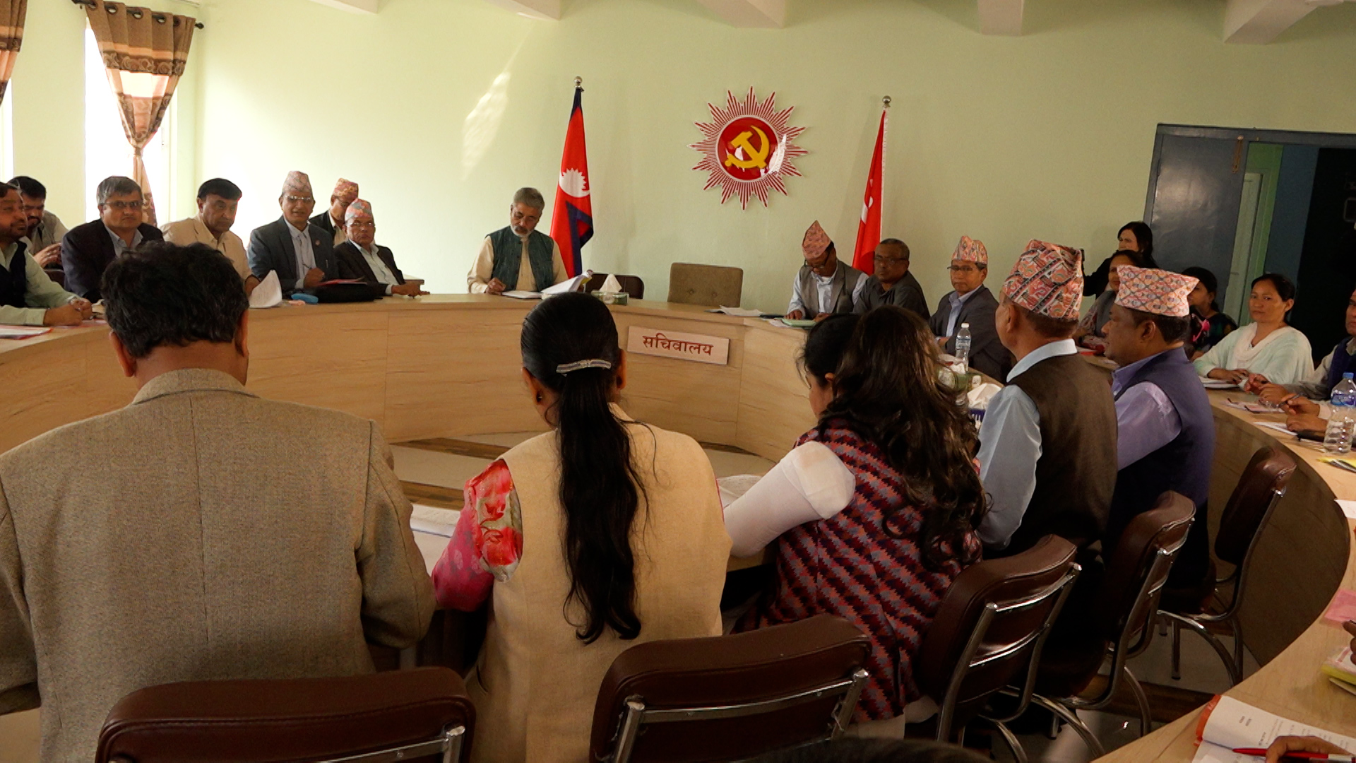 एमाले स्थायी कमिटी बैठक जारी, केन्द्रीय कमिटी बैठक पनि बस्दै